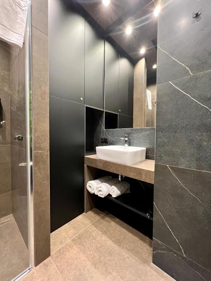 Apartament Spot Klonowa Kielce Esterno foto