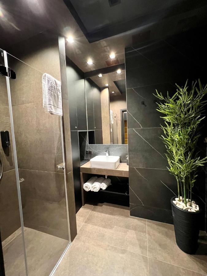 Apartament Spot Klonowa Kielce Esterno foto