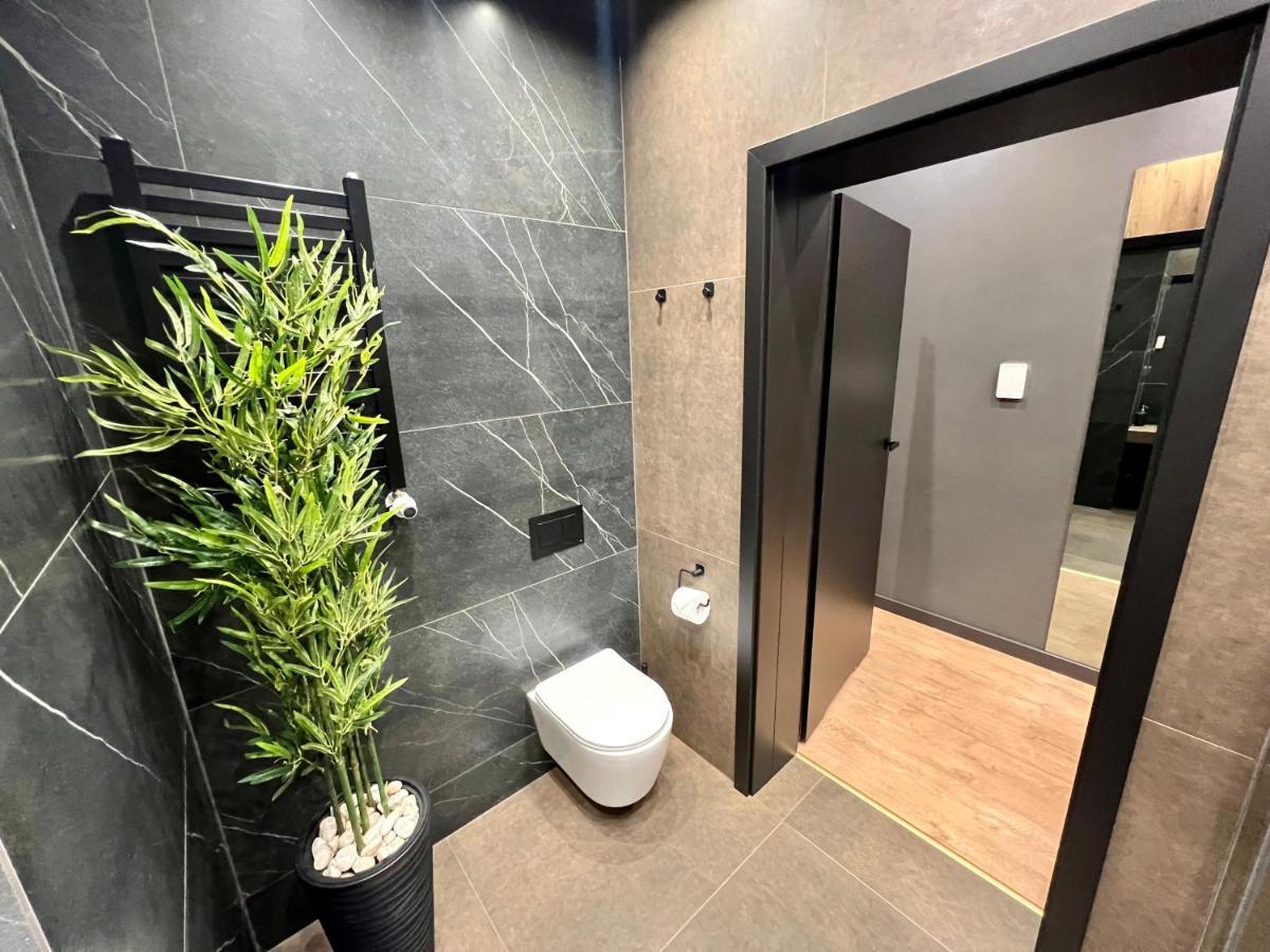 Apartament Spot Klonowa Kielce Esterno foto